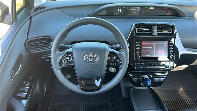 2022 Toyota Prius LE 20