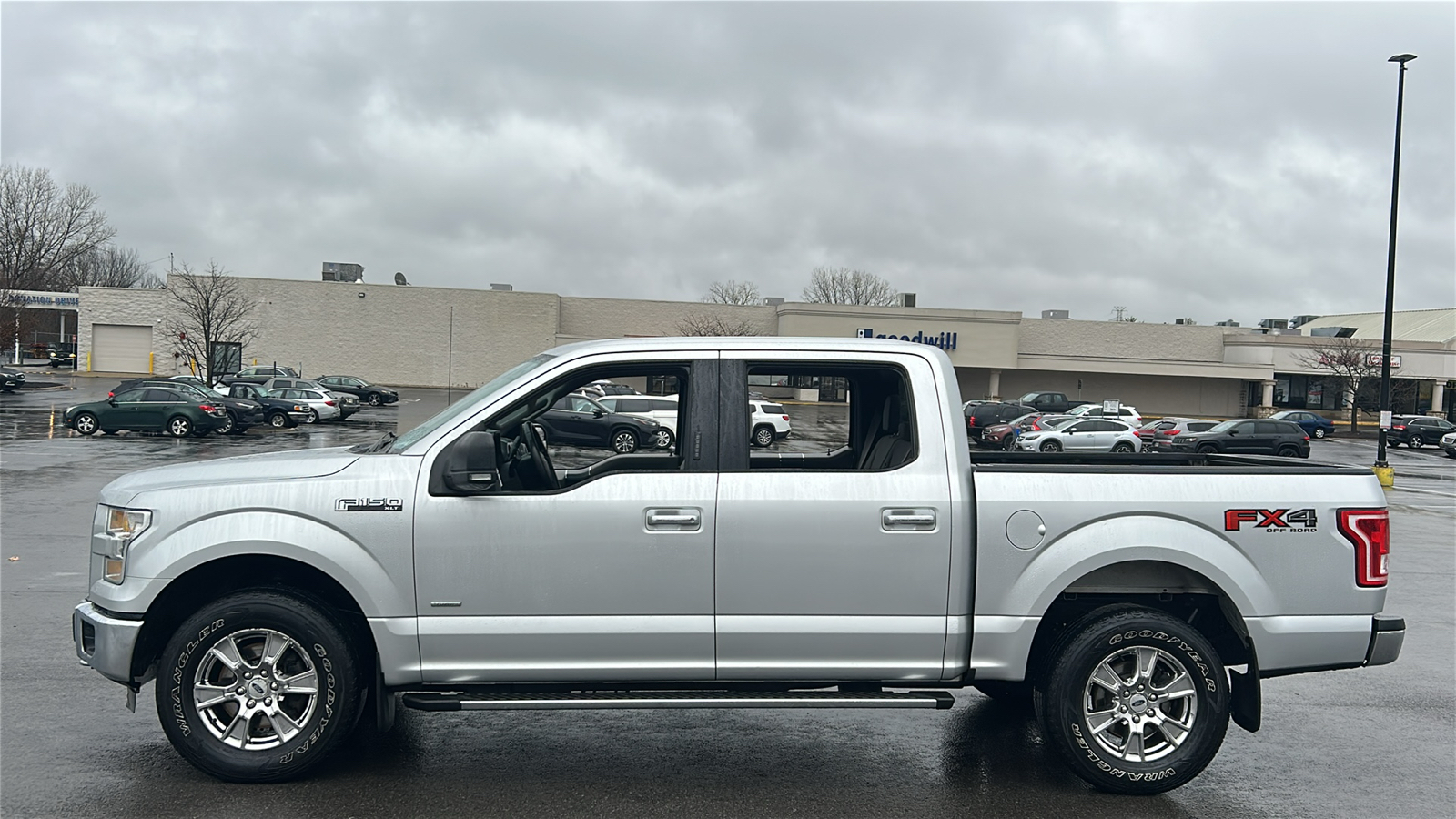 2016 Ford F-150 XLT 16