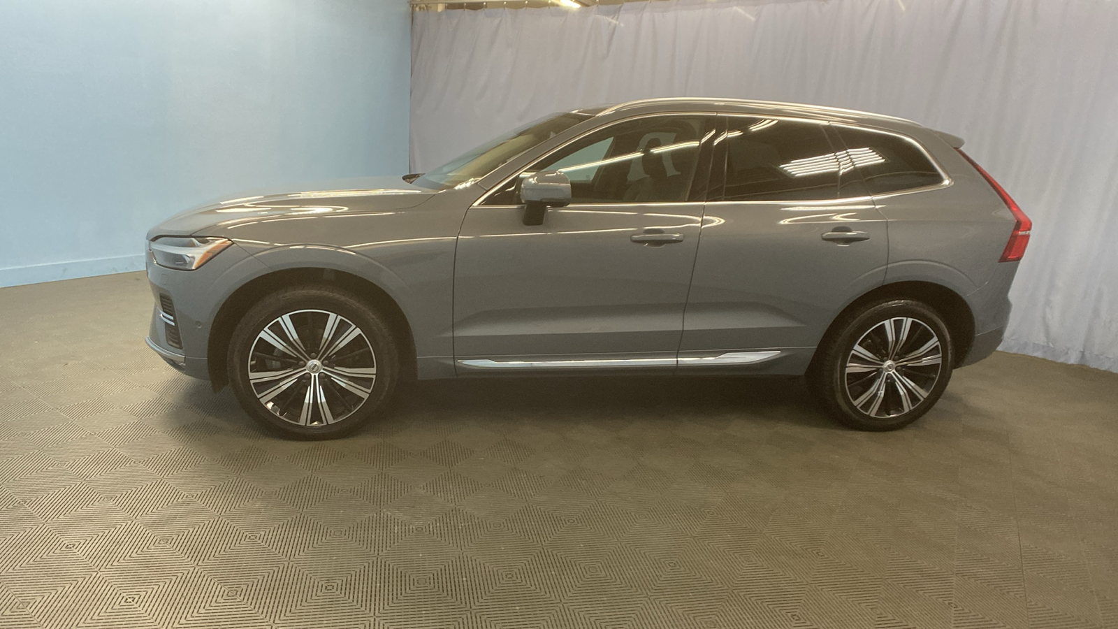 2022 Volvo XC60 Inscription 4