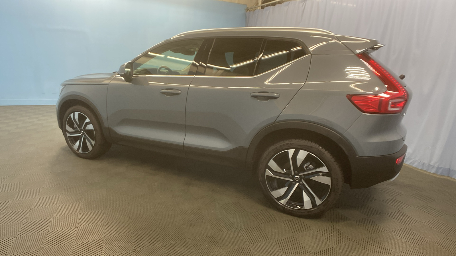 2023 Volvo XC40 Ultimate Bright Theme 5