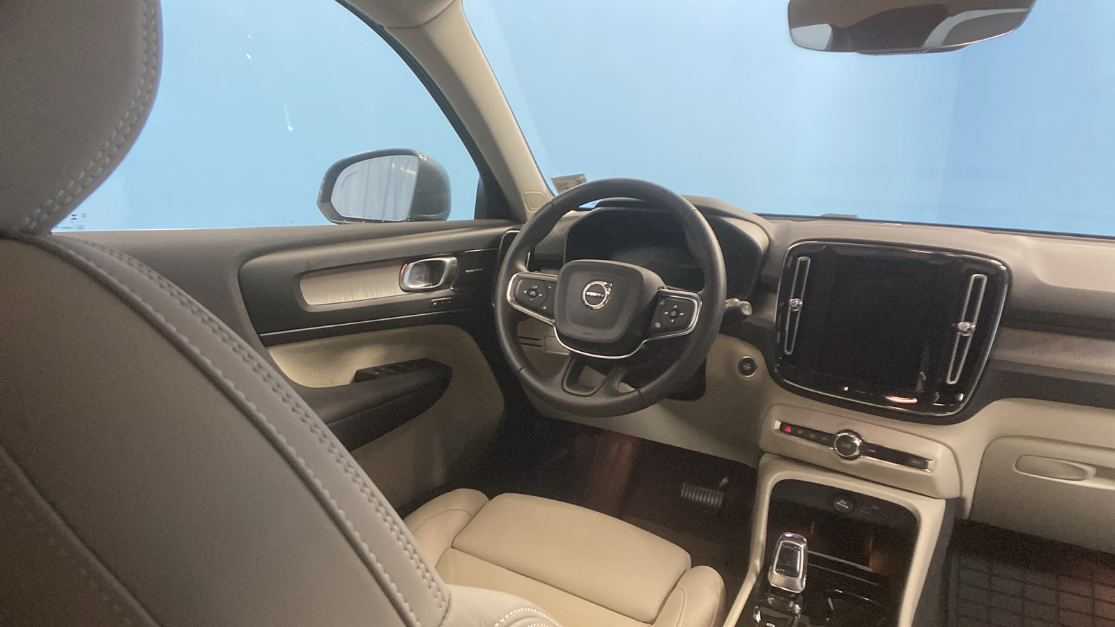 2023 Volvo XC40 Ultimate Bright Theme 36