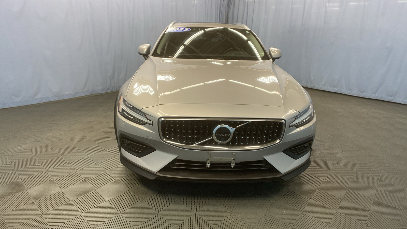 2023 Volvo V60 Cross Country Plus 2