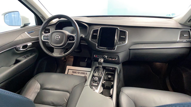 2020 Volvo XC90 Momentum 45