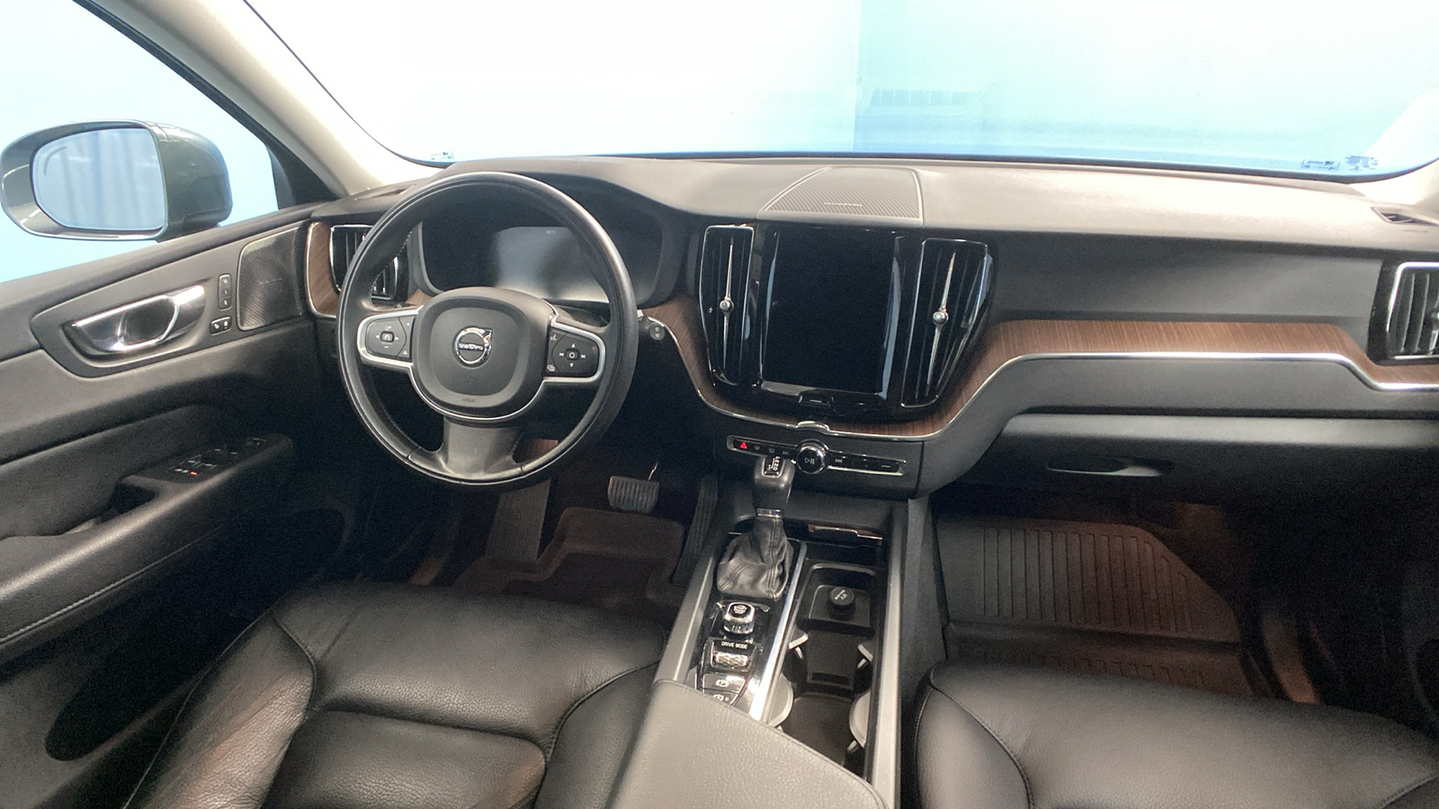 2021 Volvo XC60 Momentum 46