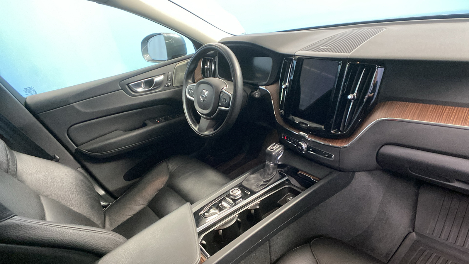 2021 Volvo XC60 Momentum 50