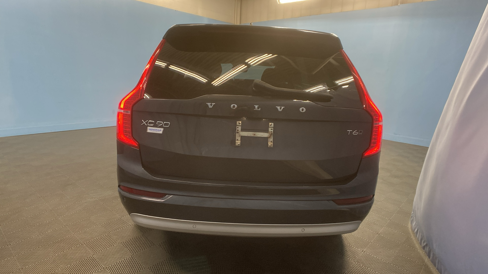 2022 Volvo XC90 Momentum 6