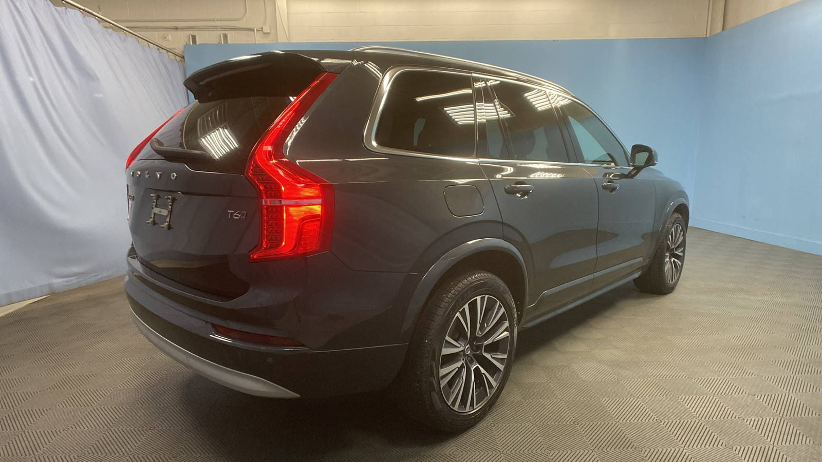 2022 Volvo XC90 Momentum 7