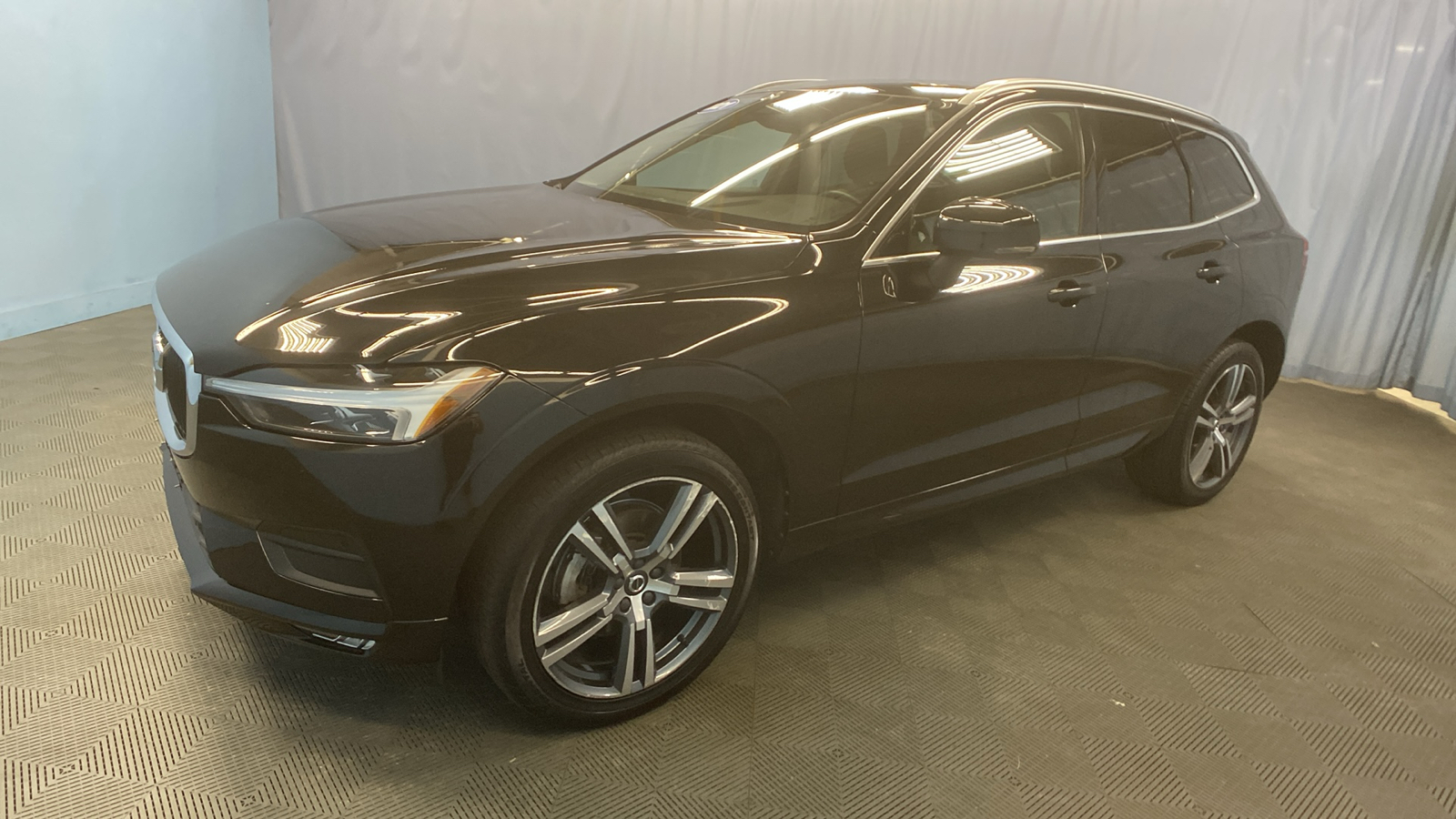 2021 Volvo XC60 Momentum 3