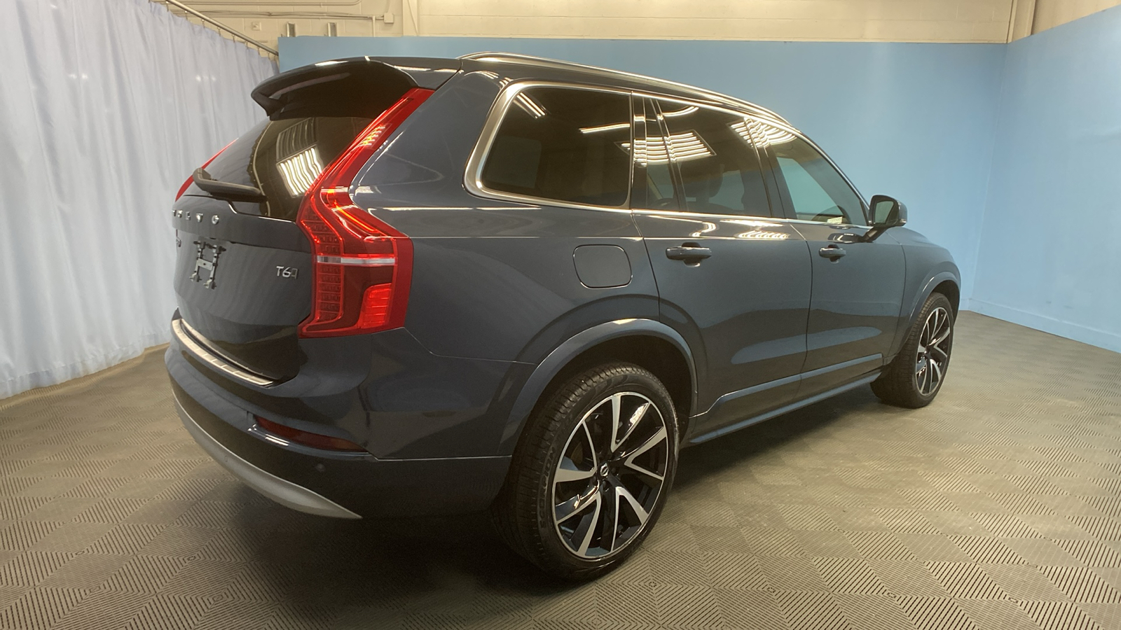 2022 Volvo XC90 Momentum 7