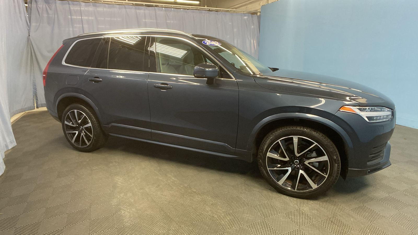 2022 Volvo XC90 Momentum 9