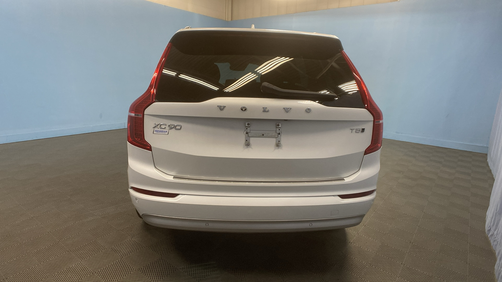 2022 Volvo XC90 Momentum 6