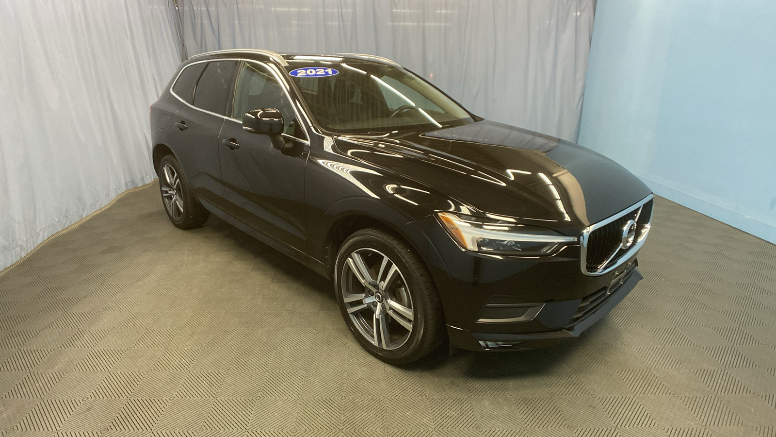 2021 Volvo XC60 Momentum 1