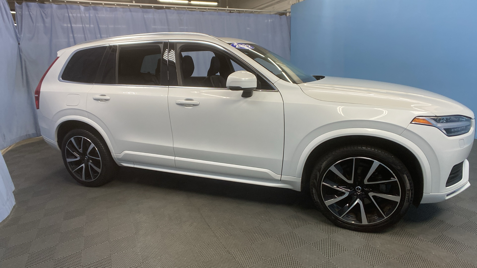 2022 Volvo XC90 Momentum 9