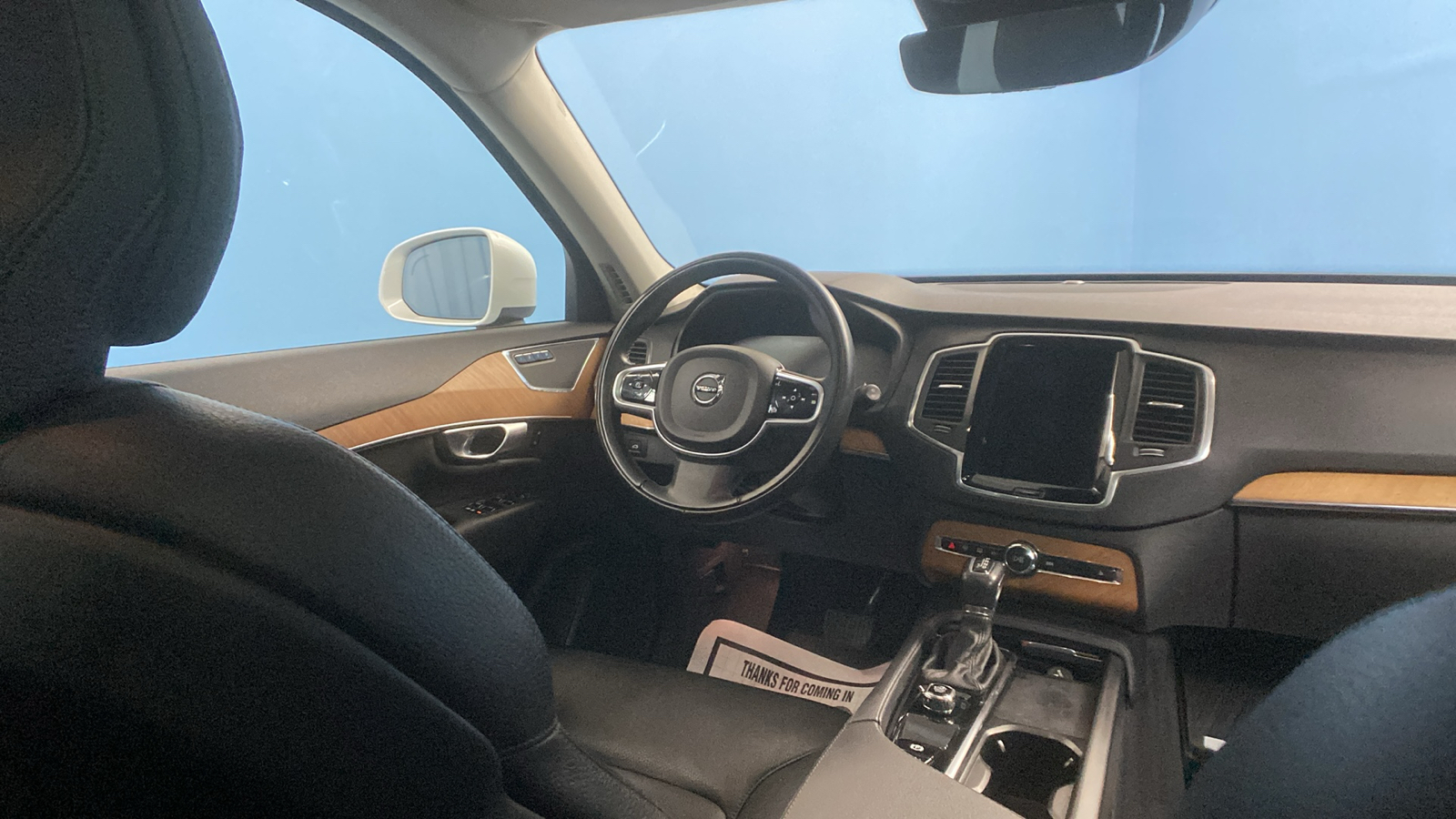 2022 Volvo XC90 Momentum 43