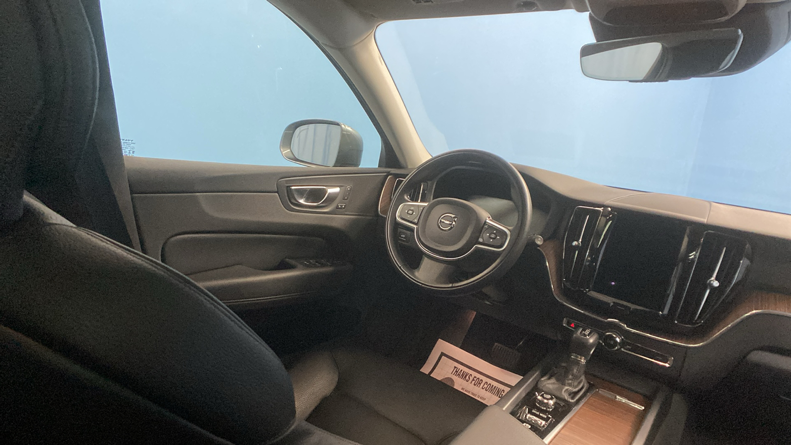 2021 Volvo XC60 Momentum 43