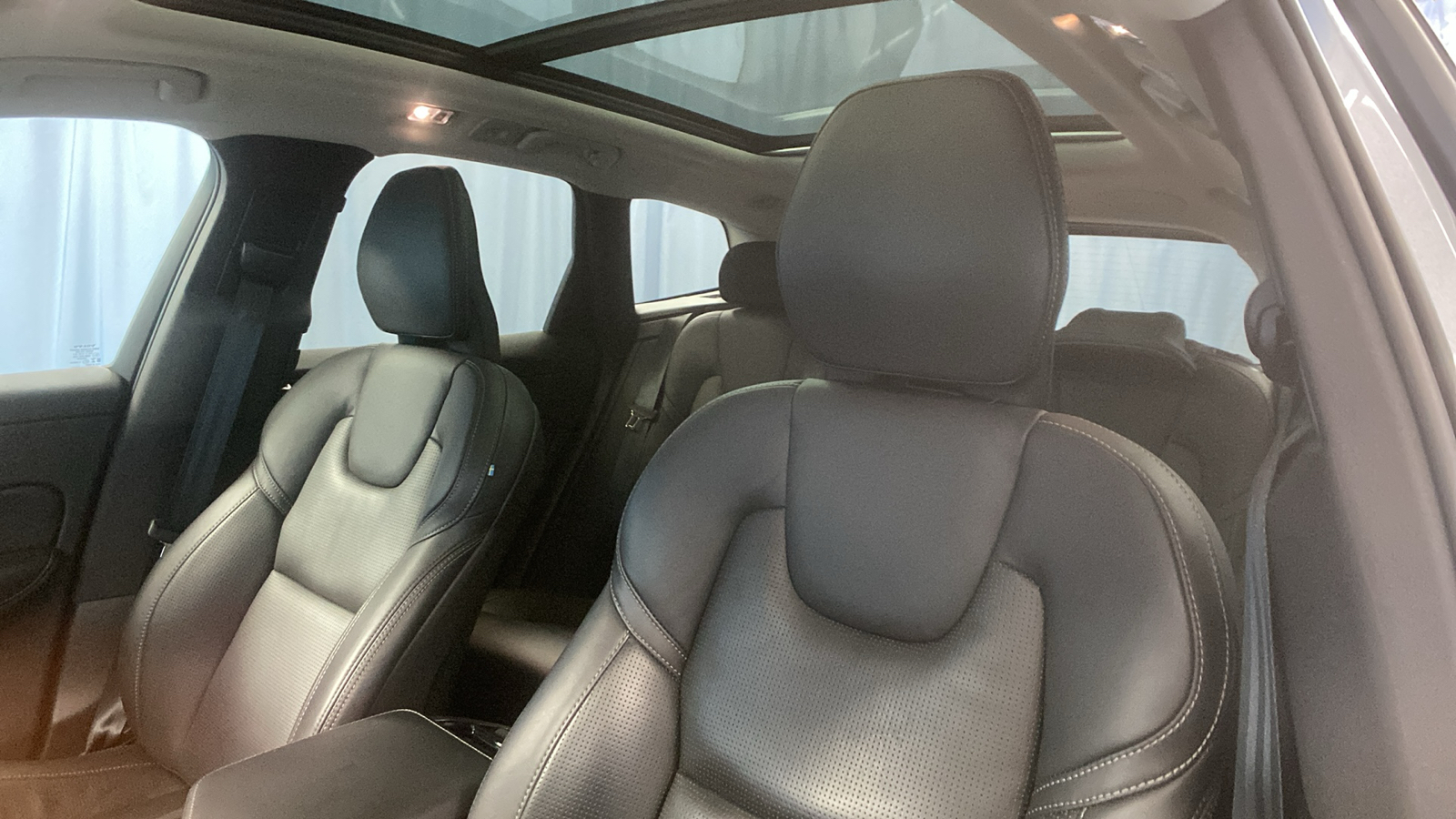 2021 Volvo XC60 Inscription 9