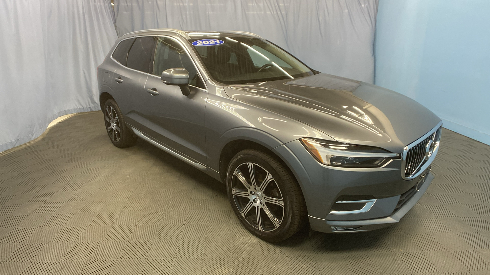 2021 Volvo XC60 Inscription 1