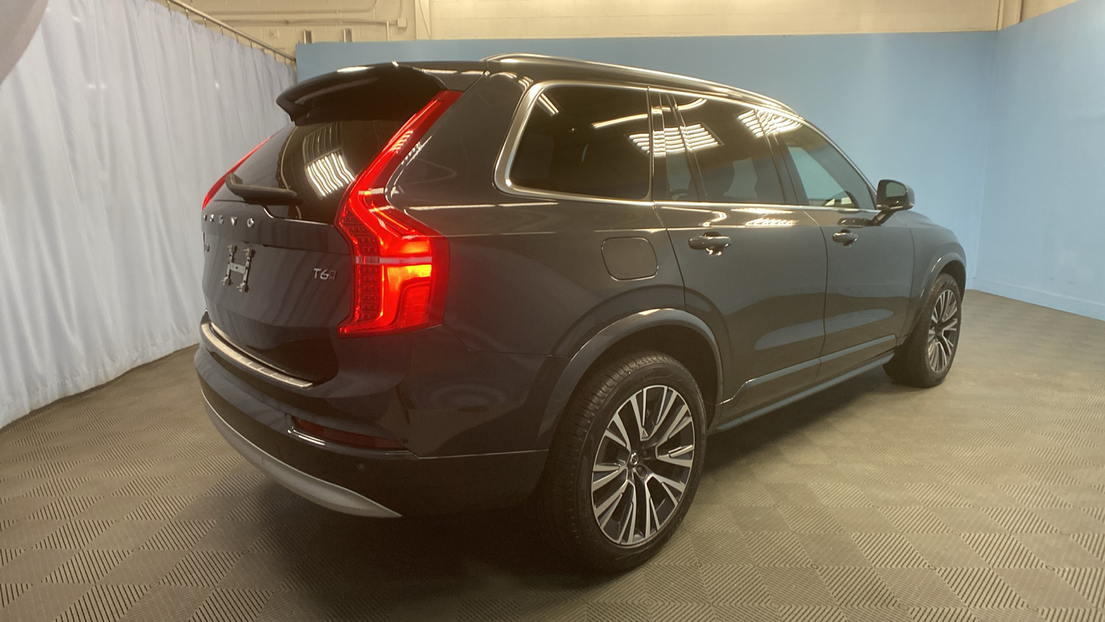 2022 Volvo XC90 Momentum 7