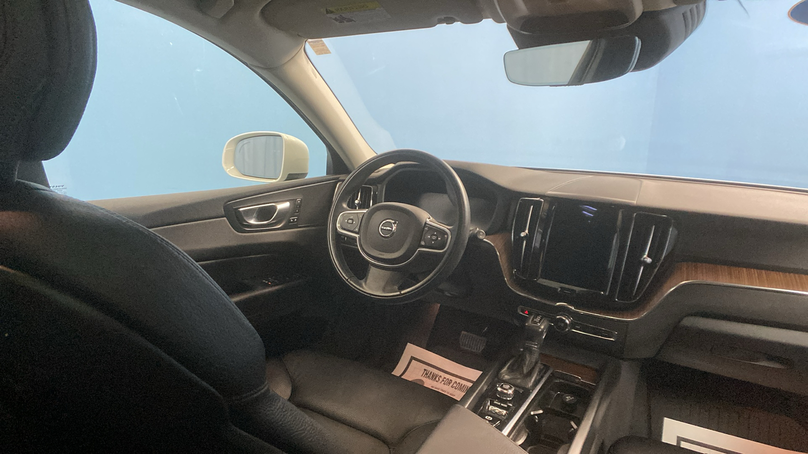 2021 Volvo XC60 Momentum 41