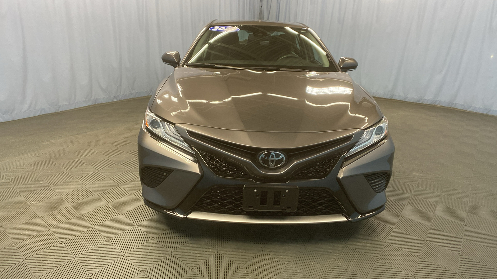 2020 Toyota Camry XSE 2