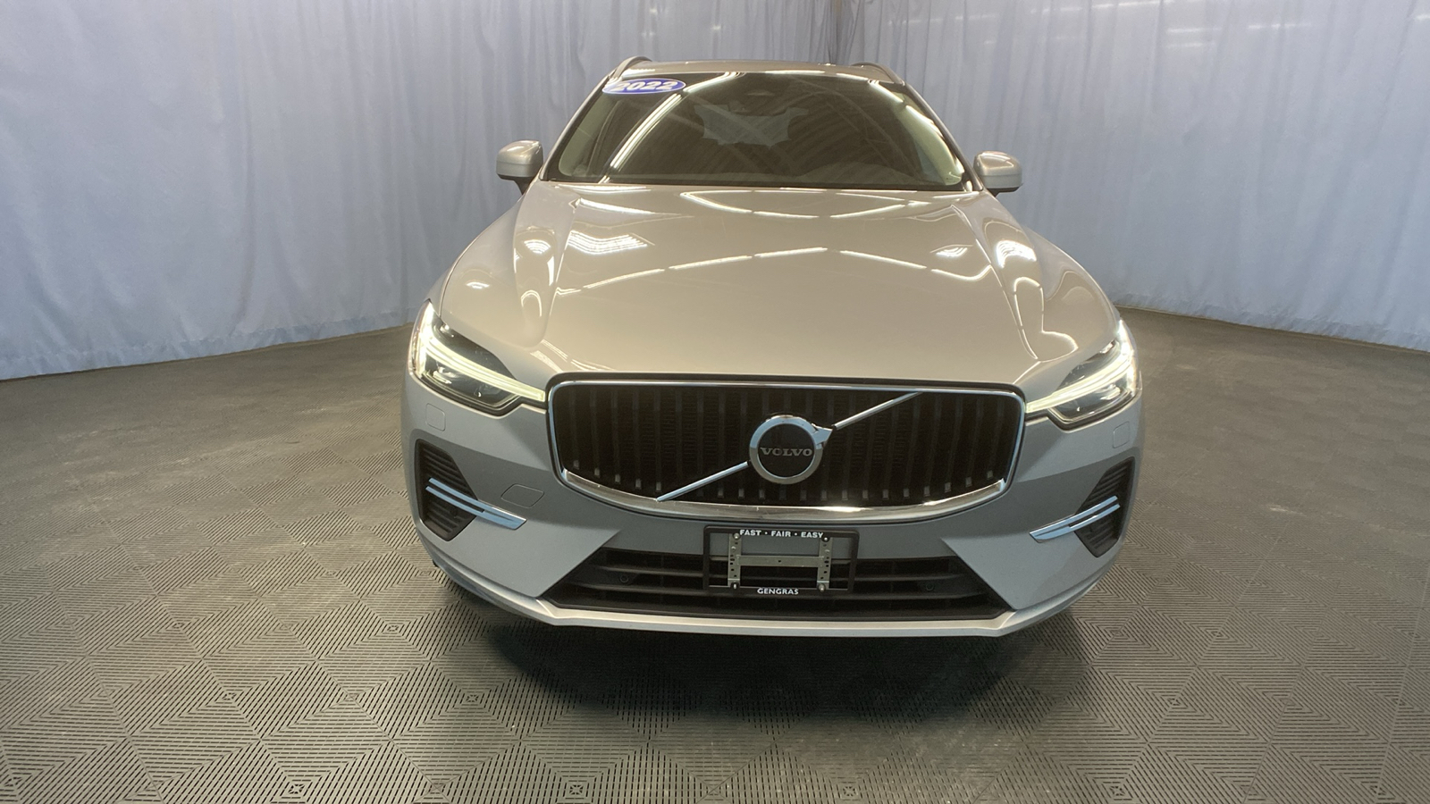 2022 Volvo XC60 Momentum 2