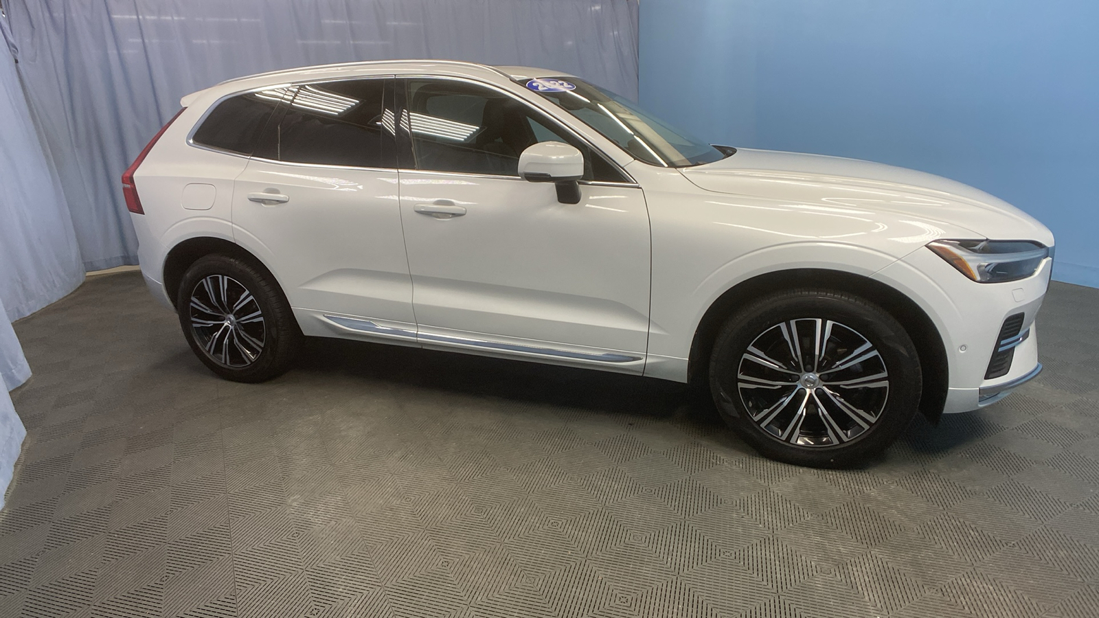 2022 Volvo XC60 Inscription 9