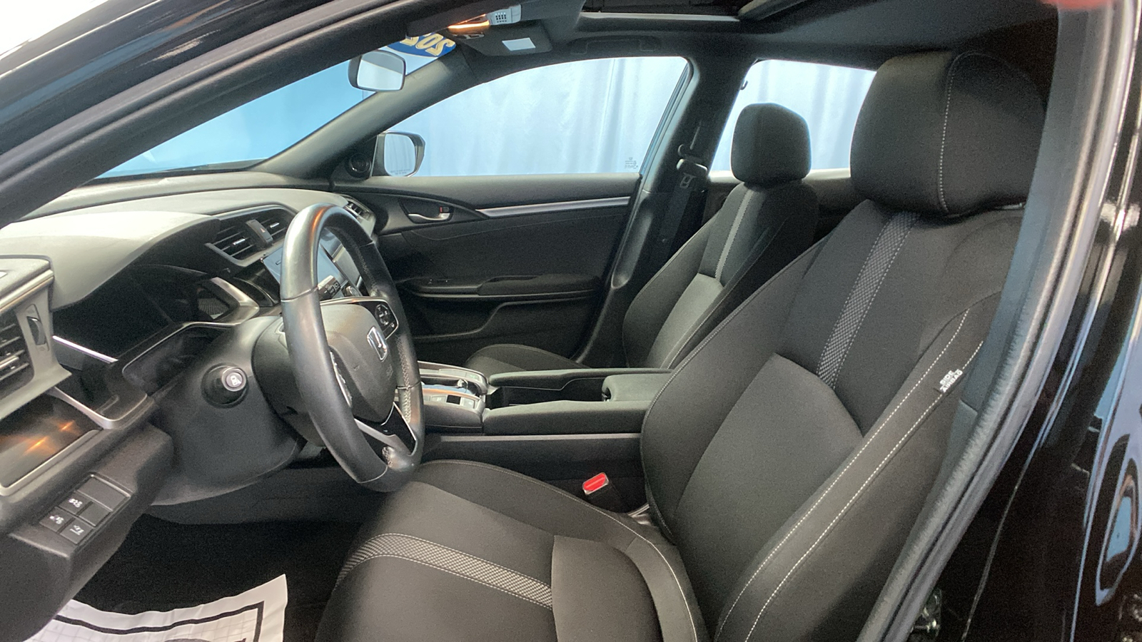 2021 Honda Civic Hatchback EX 11
