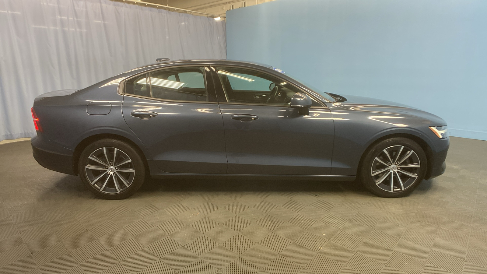 2021 Volvo S60 Momentum 8