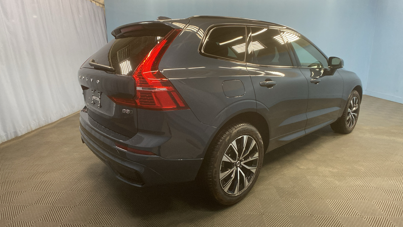 2025 Volvo XC60 Core 7