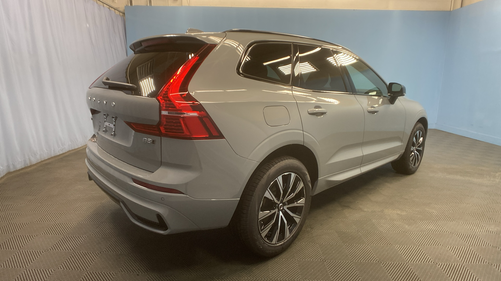 2025 Volvo XC60 Core 7