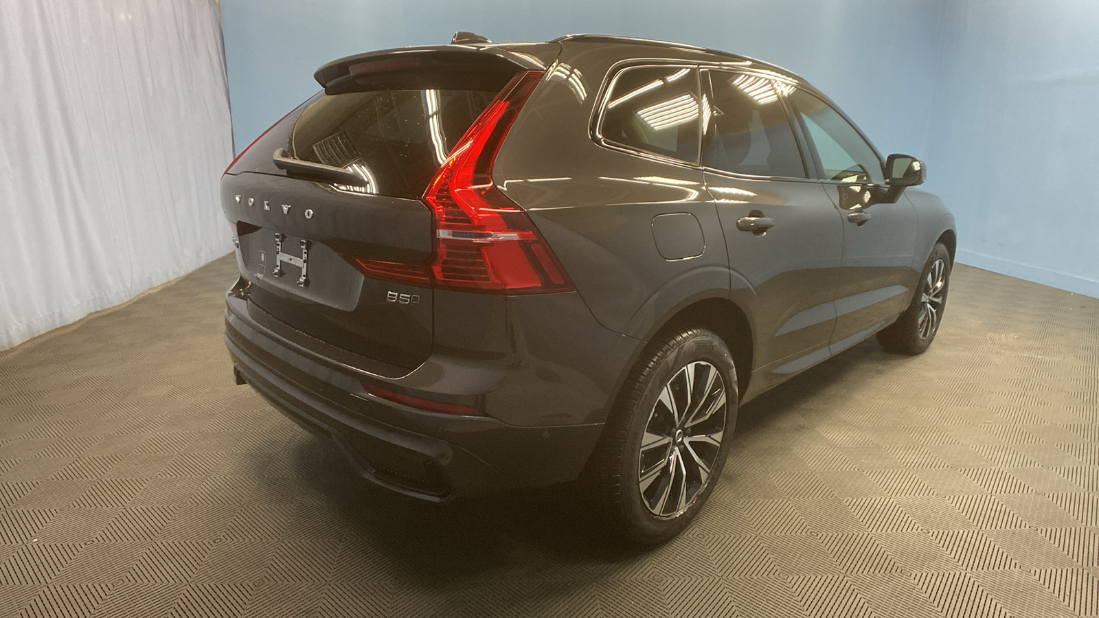 2025 Volvo XC60 Plus 7