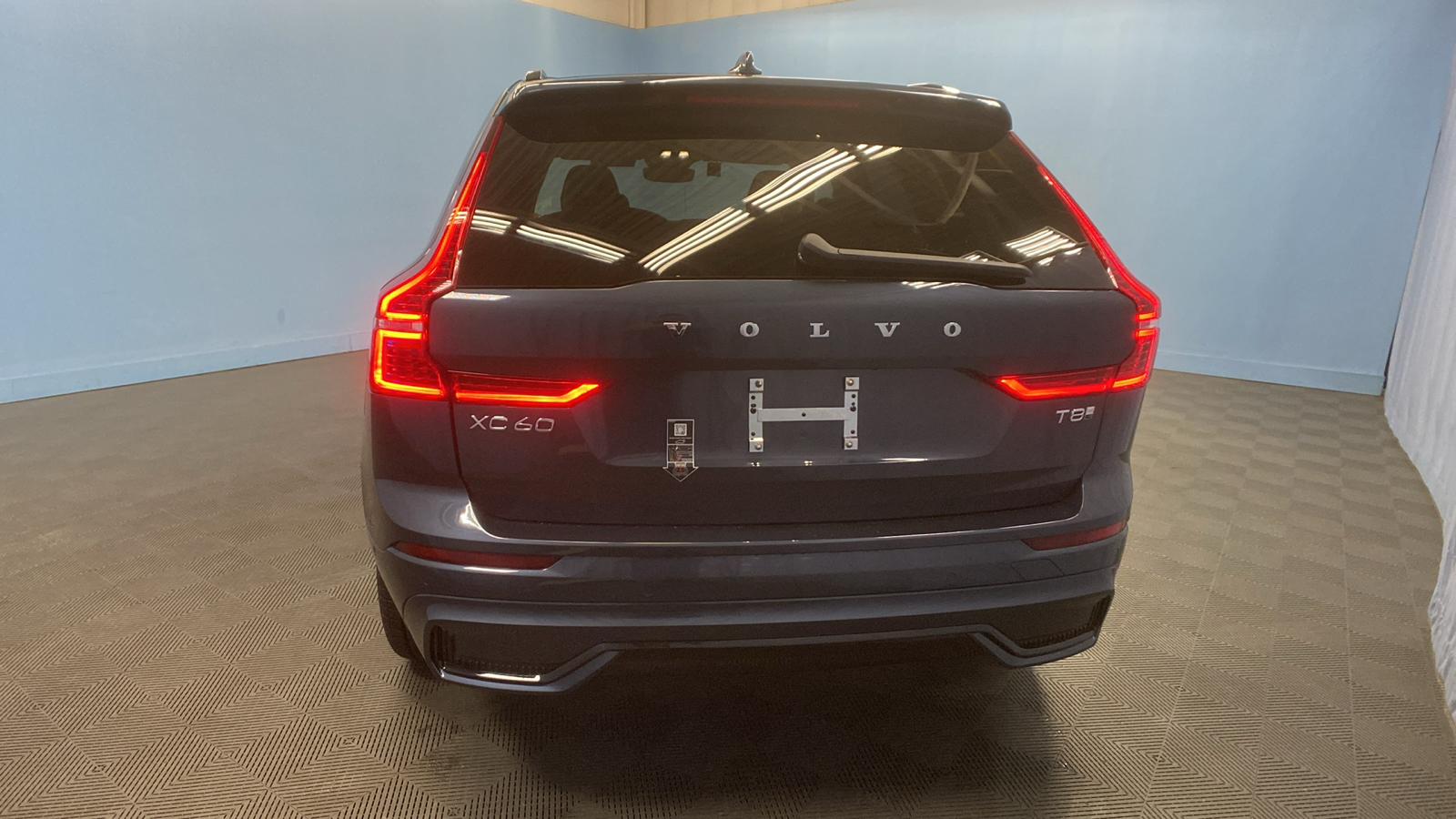 2025 Volvo XC60 Plug-In Hybrid Ultra 5