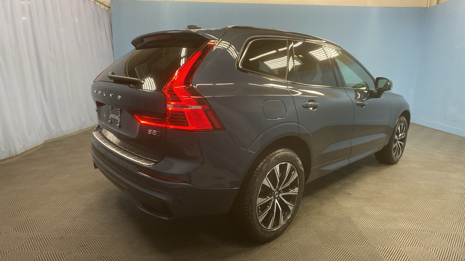 2025 Volvo XC60 Core 7