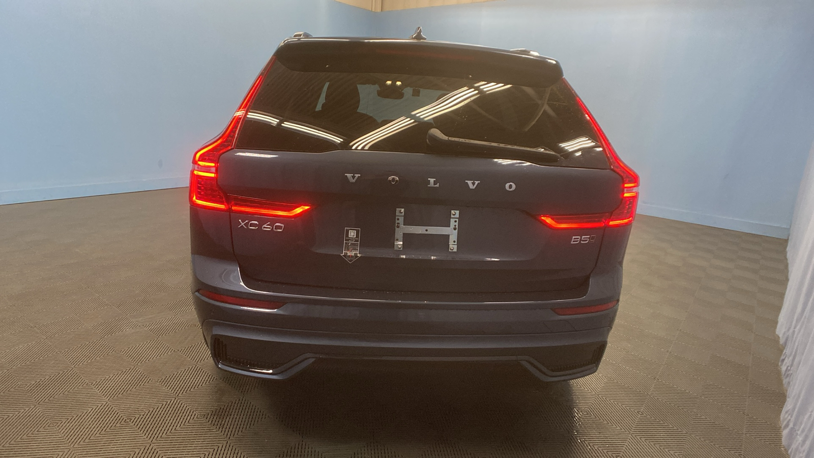 2025 Volvo XC60 Core 6