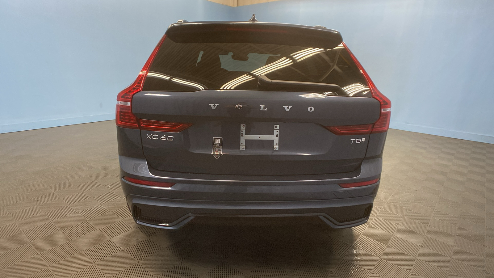 2025 Volvo XC60 Plug-In Hybrid Ultra 6