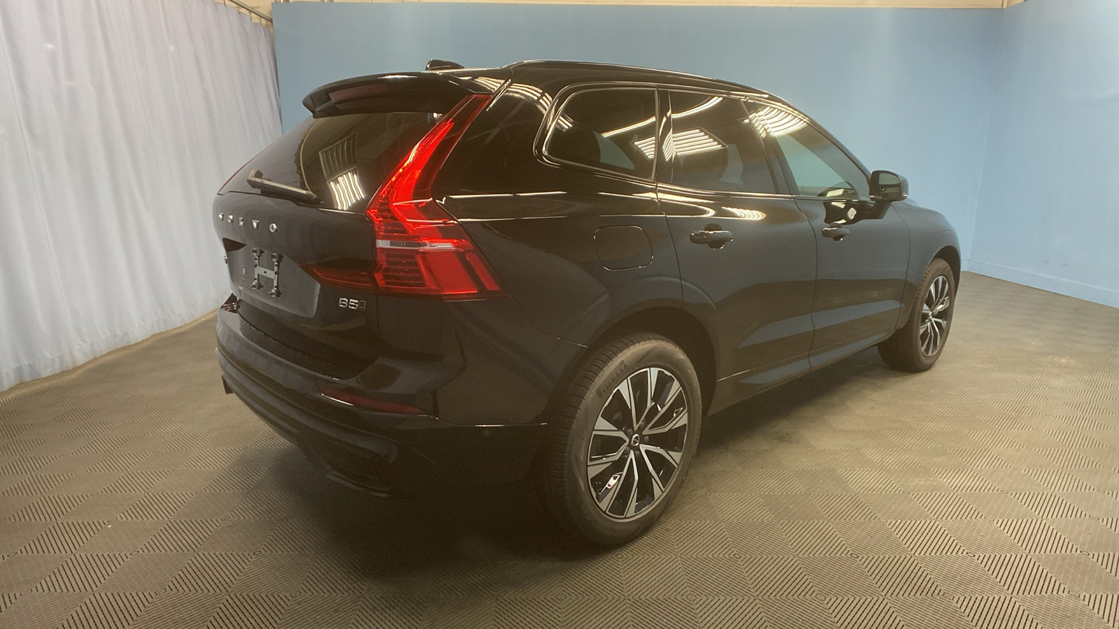 2025 Volvo XC60 Plus 7