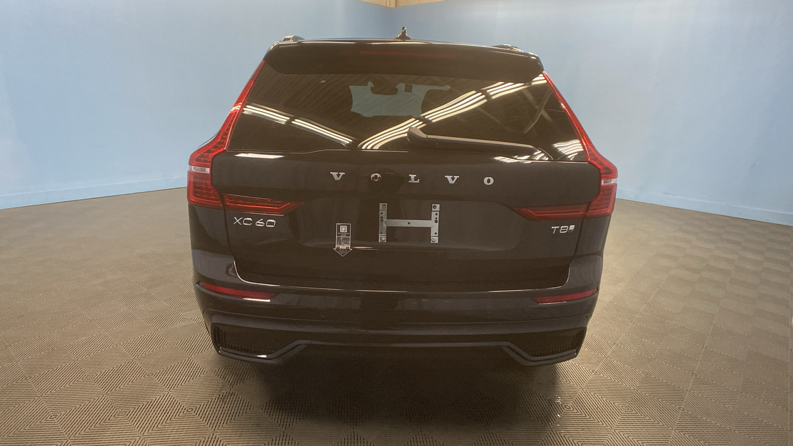 2025 Volvo XC60 Plug-In Hybrid Ultra 6