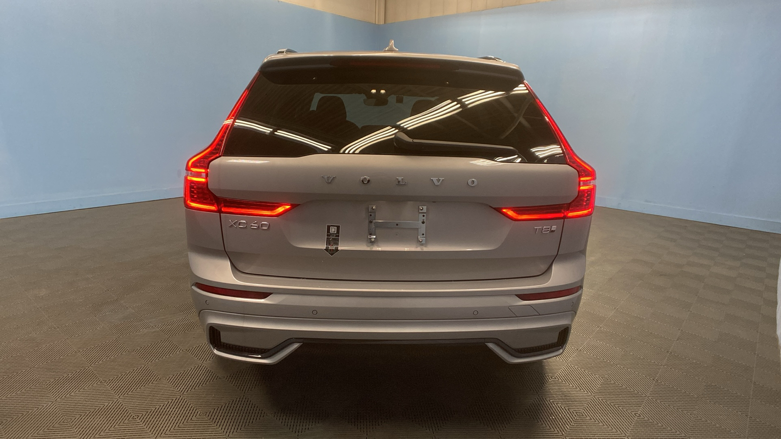 2025 Volvo XC60 Plug-In Hybrid Core 6