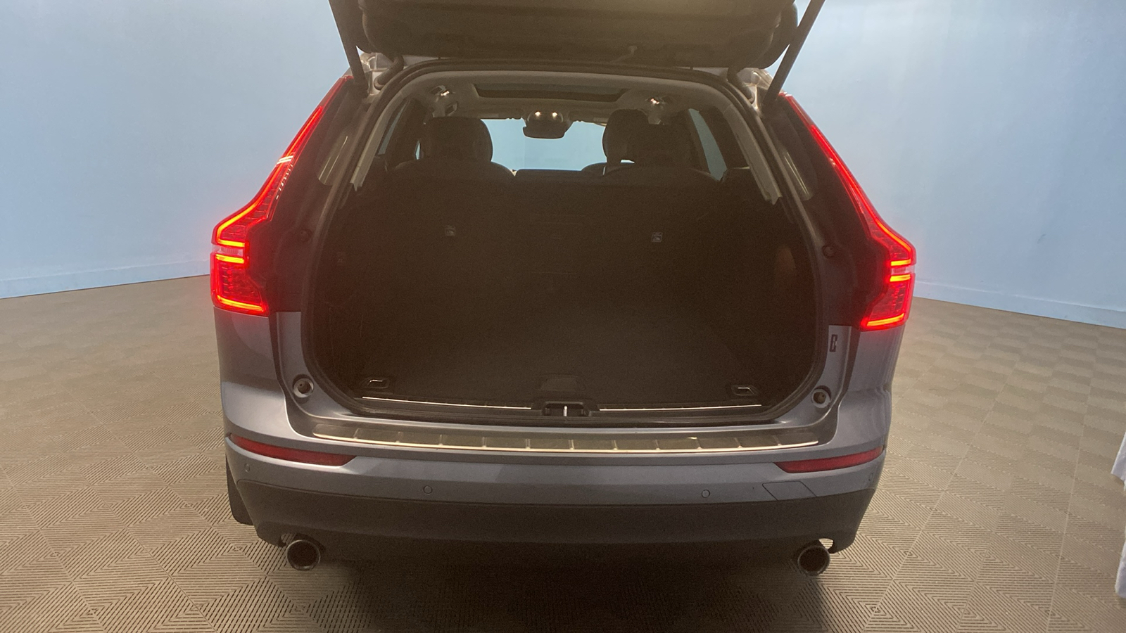 2020 Volvo XC60 Momentum 34