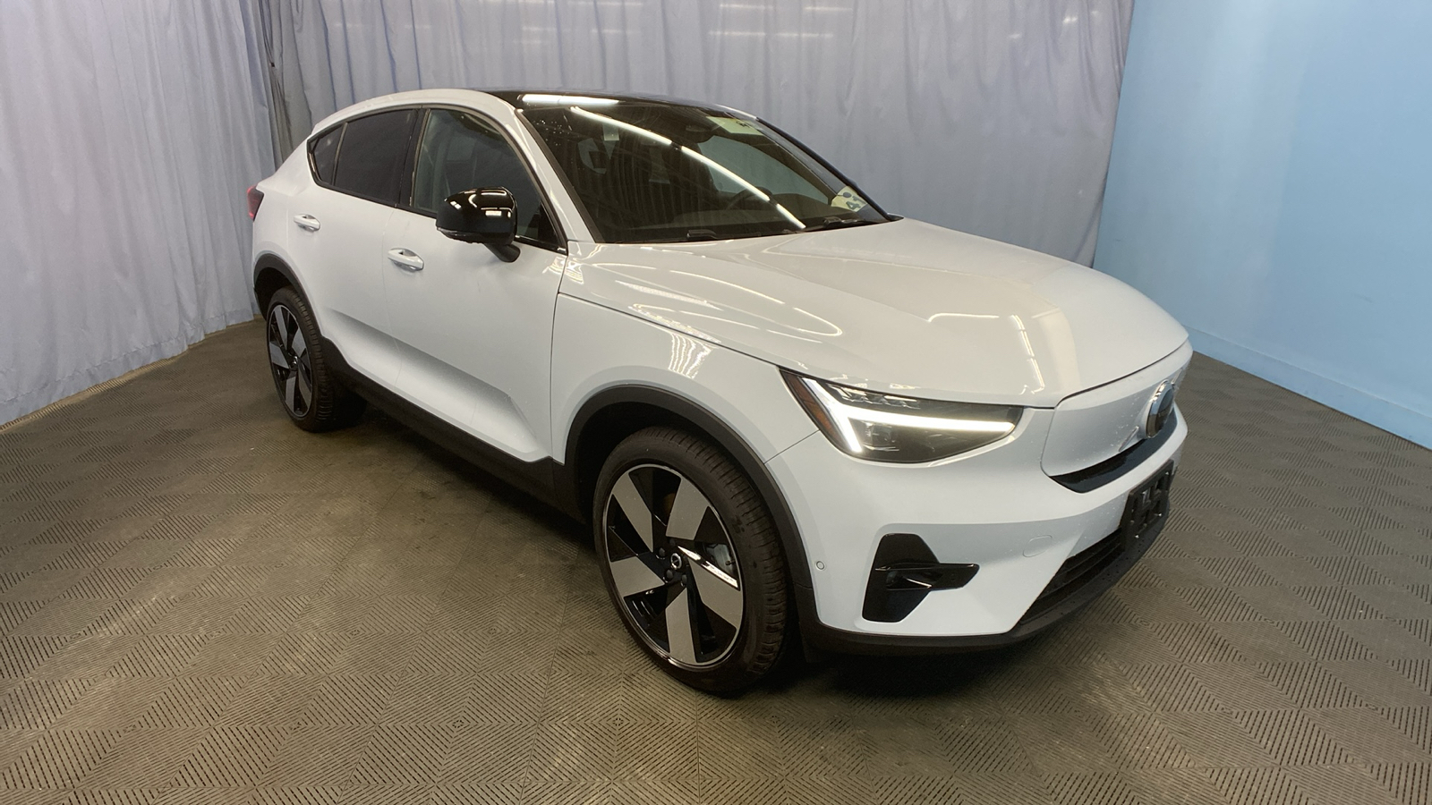 2024 Volvo C40 Recharge Pure Electric Ultimate 1