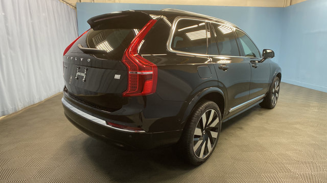 2024 Volvo XC90 Recharge Plug-In Hybrid Ultimate Bright Theme 7