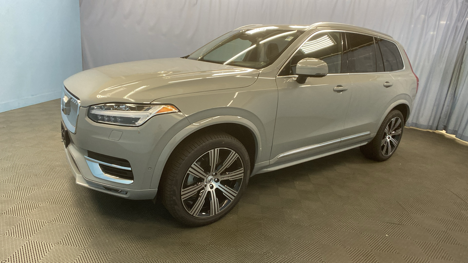 2025 Volvo XC90 Plus 3