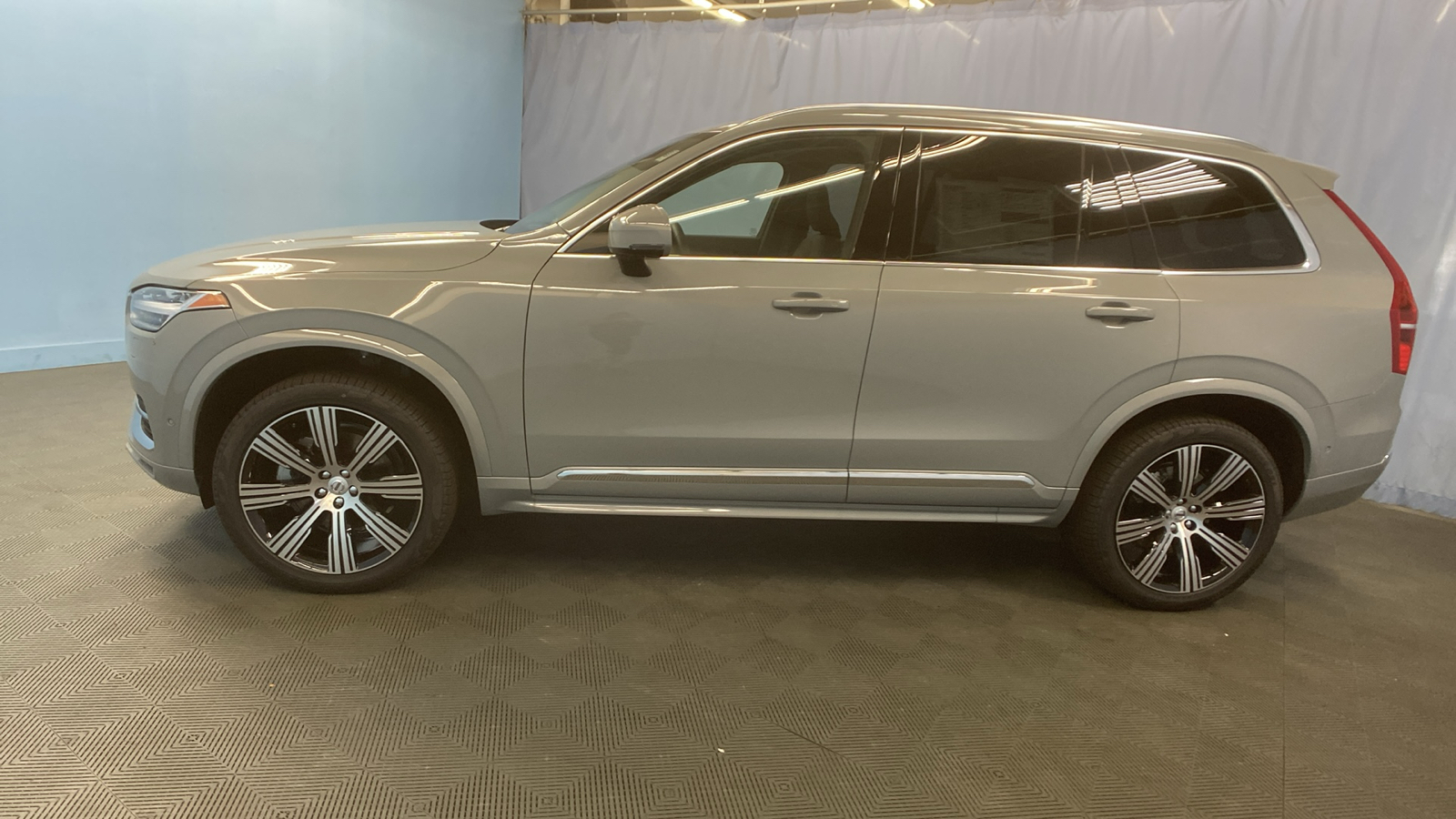 2025 Volvo XC90 Plus 4