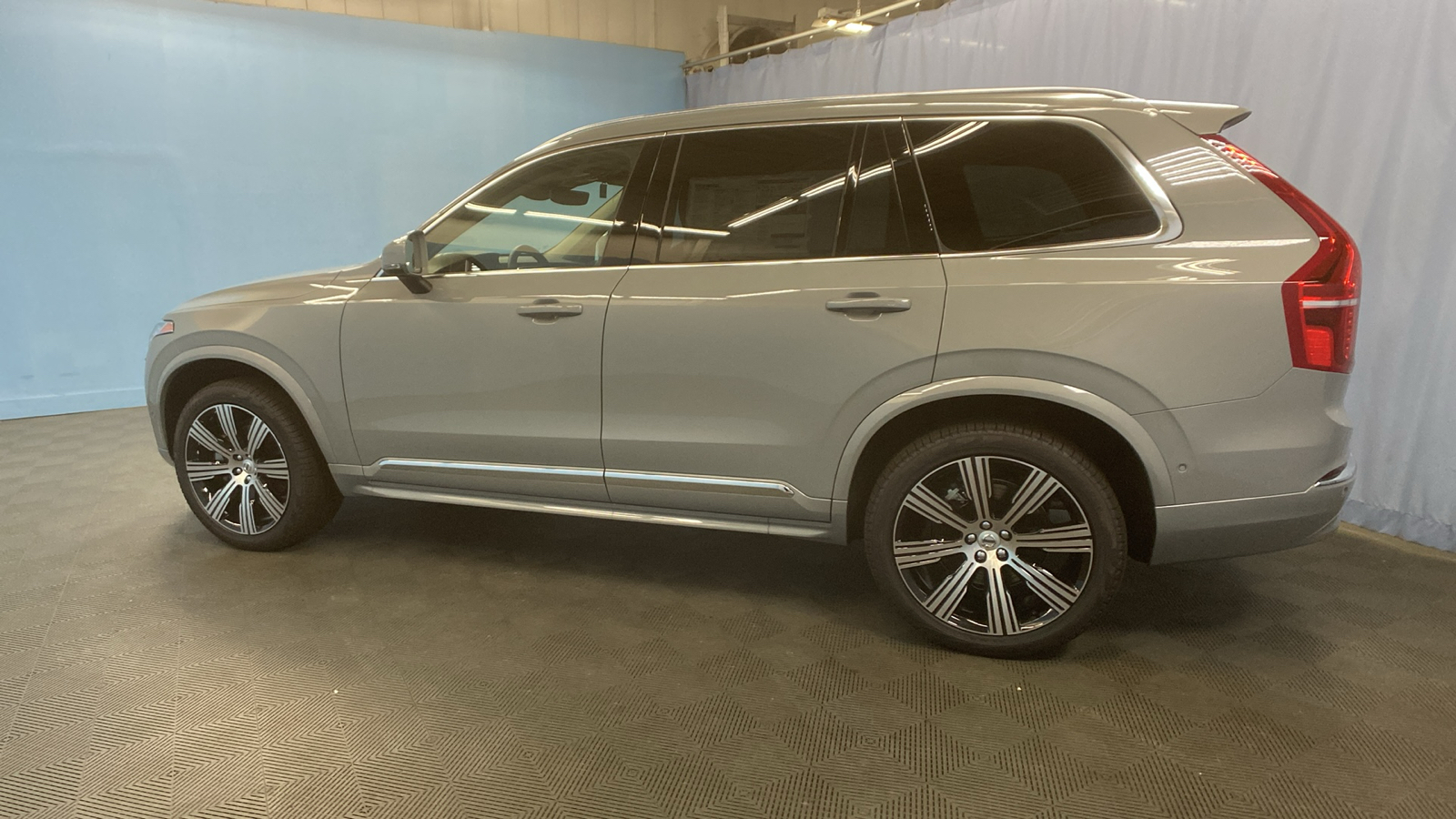 2025 Volvo XC90 Plus 5