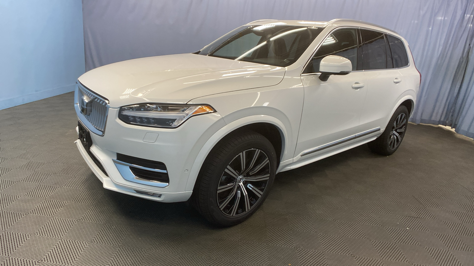 2025 Volvo XC90 Plus 3