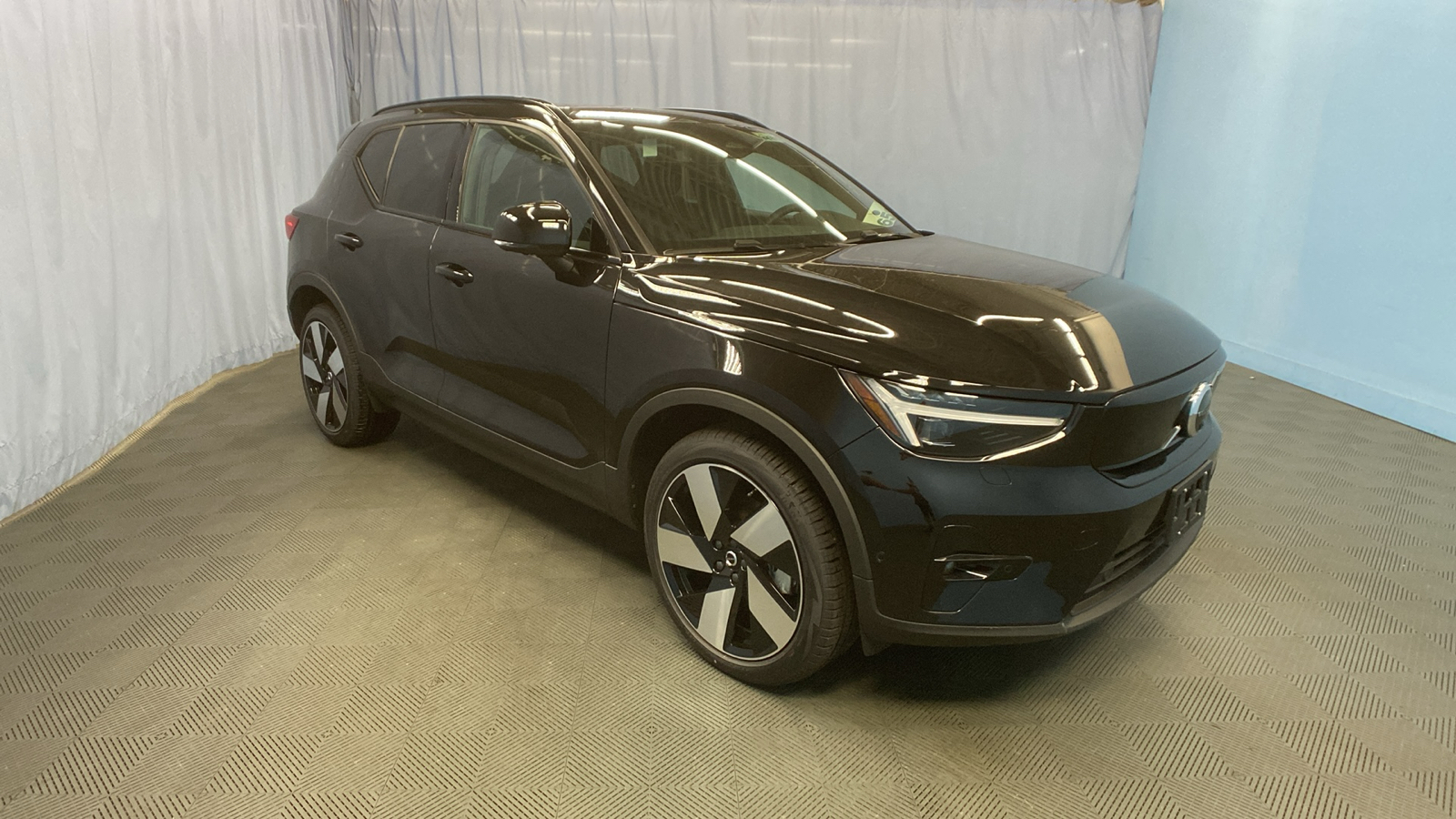 2024 Volvo XC40 Recharge Pure Electric Ultimate 1