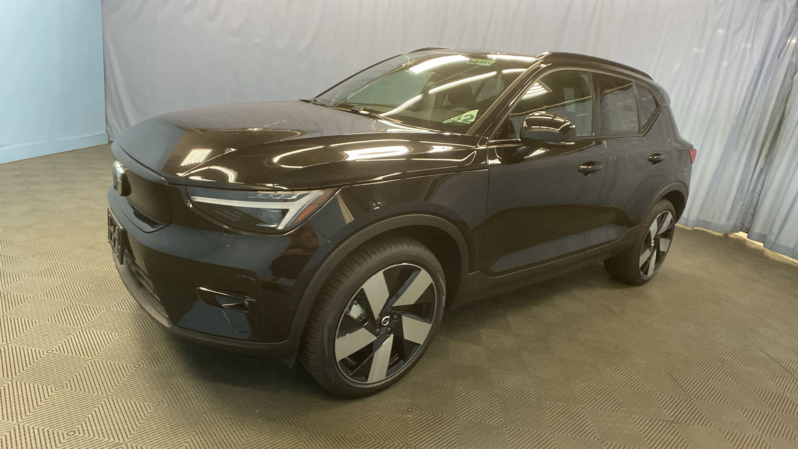 2024 Volvo XC40 Recharge Pure Electric Ultimate 3