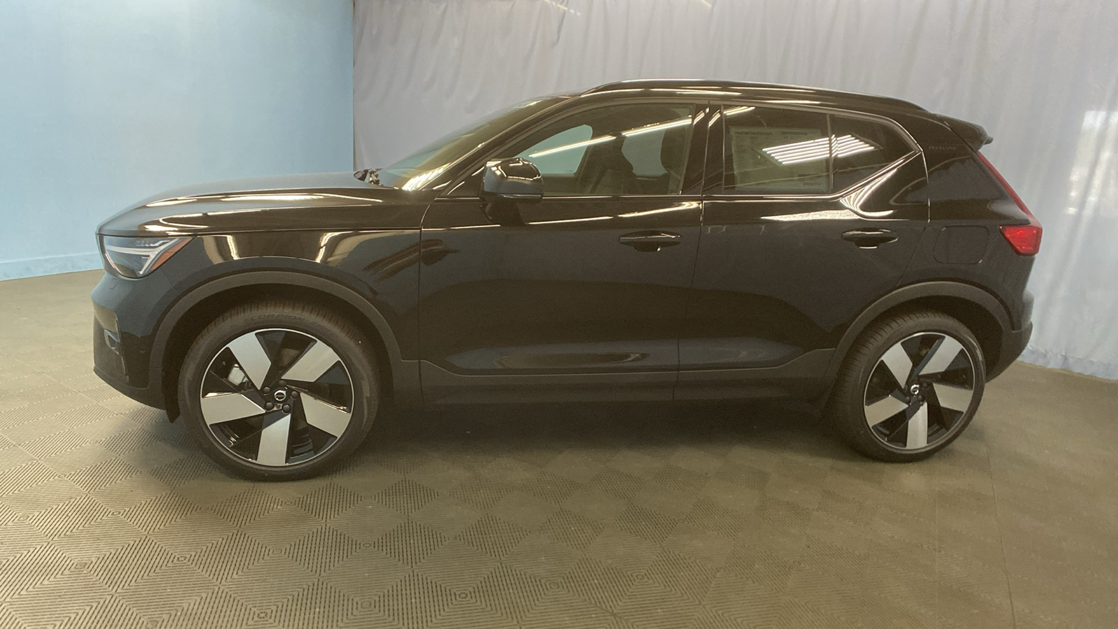 2024 Volvo XC40 Recharge Pure Electric Ultimate 4