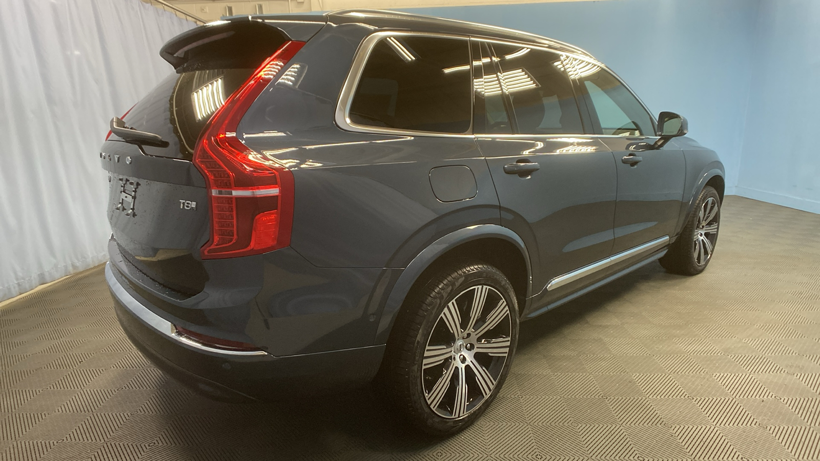 2025 Volvo XC90 Plug-In Hybrid Plus 7