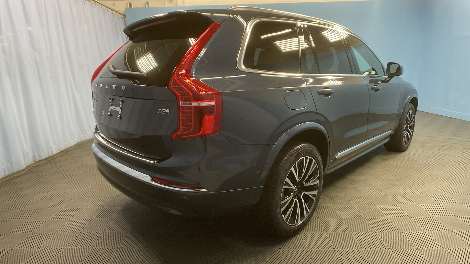 2025 Volvo XC90 Plug-In Hybrid Plus 7